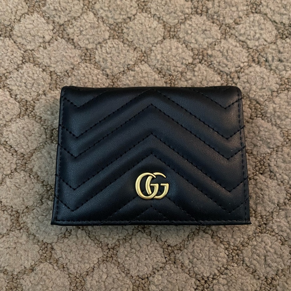 Black mini wallet